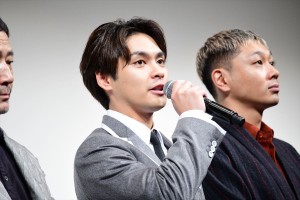 映画『夜明け』完成披露試写会 舞台挨拶に登壇した柳楽優弥