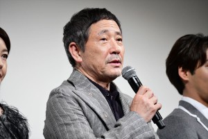 映画『夜明け』完成披露試写会 舞台挨拶に登壇した小林薫
