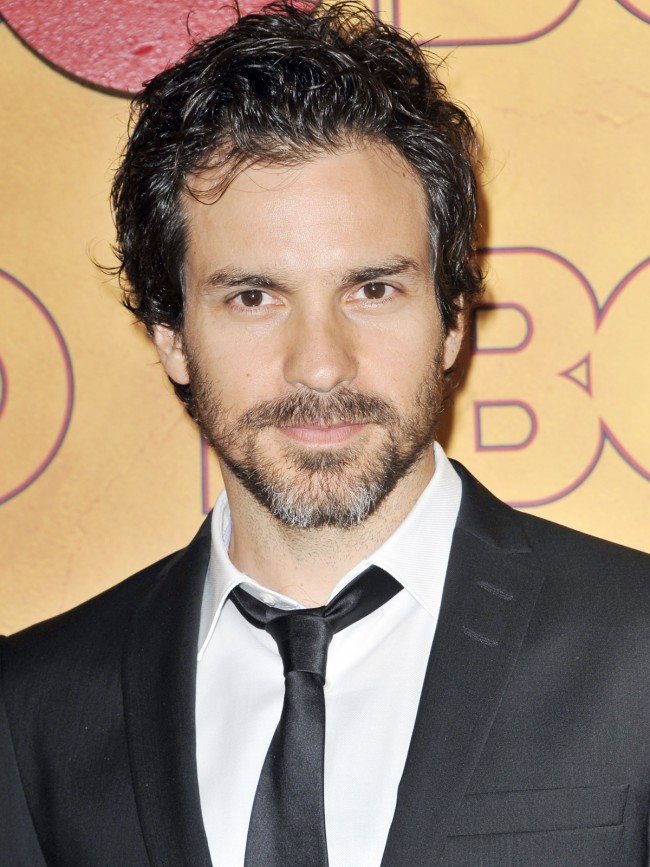 サンティアゴ・カブレラ、Santiago Cabrera