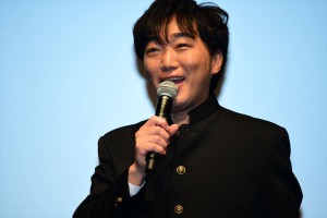 LINE QUICK GAME 新作ゲーム『koToro_［コトロ］』発表会に登場した小沢一敬（スピードワゴン）