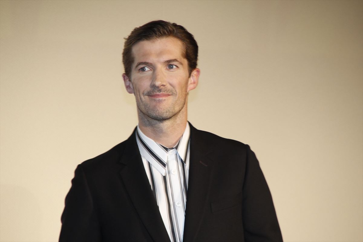『ボヘミアン・ラプソディ』出演者が来日！ B・メイ本人登場の秘話も
