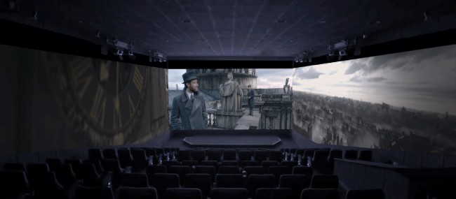 『ファンタビ』最新作、“3面スクリーン”ScreenX版公開決定　270度視界の迫力映像公開