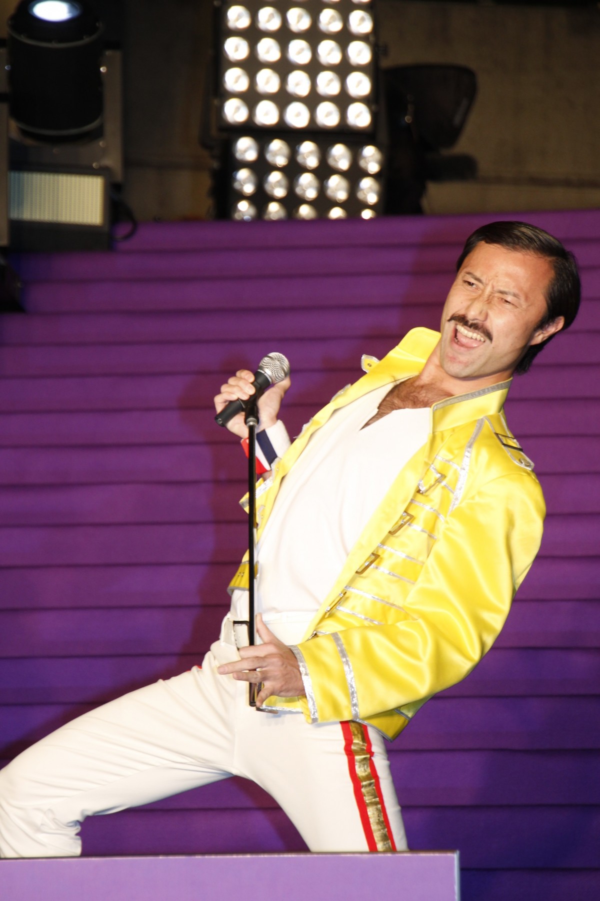 『ボヘミアン・ラプソディ』出演者が来日！ B・メイ本人登場の秘話も