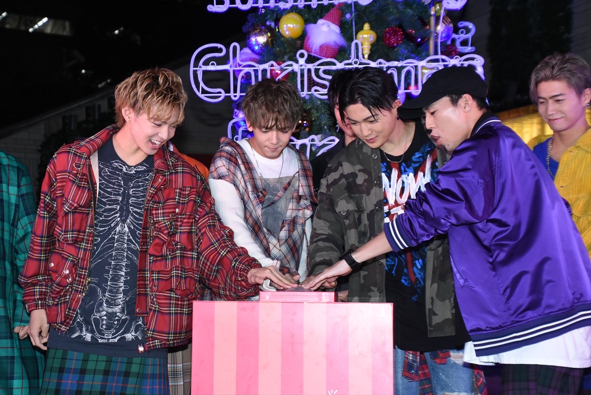 FANTASTICS、デビュー前の心境語る　ミニライブに1500人