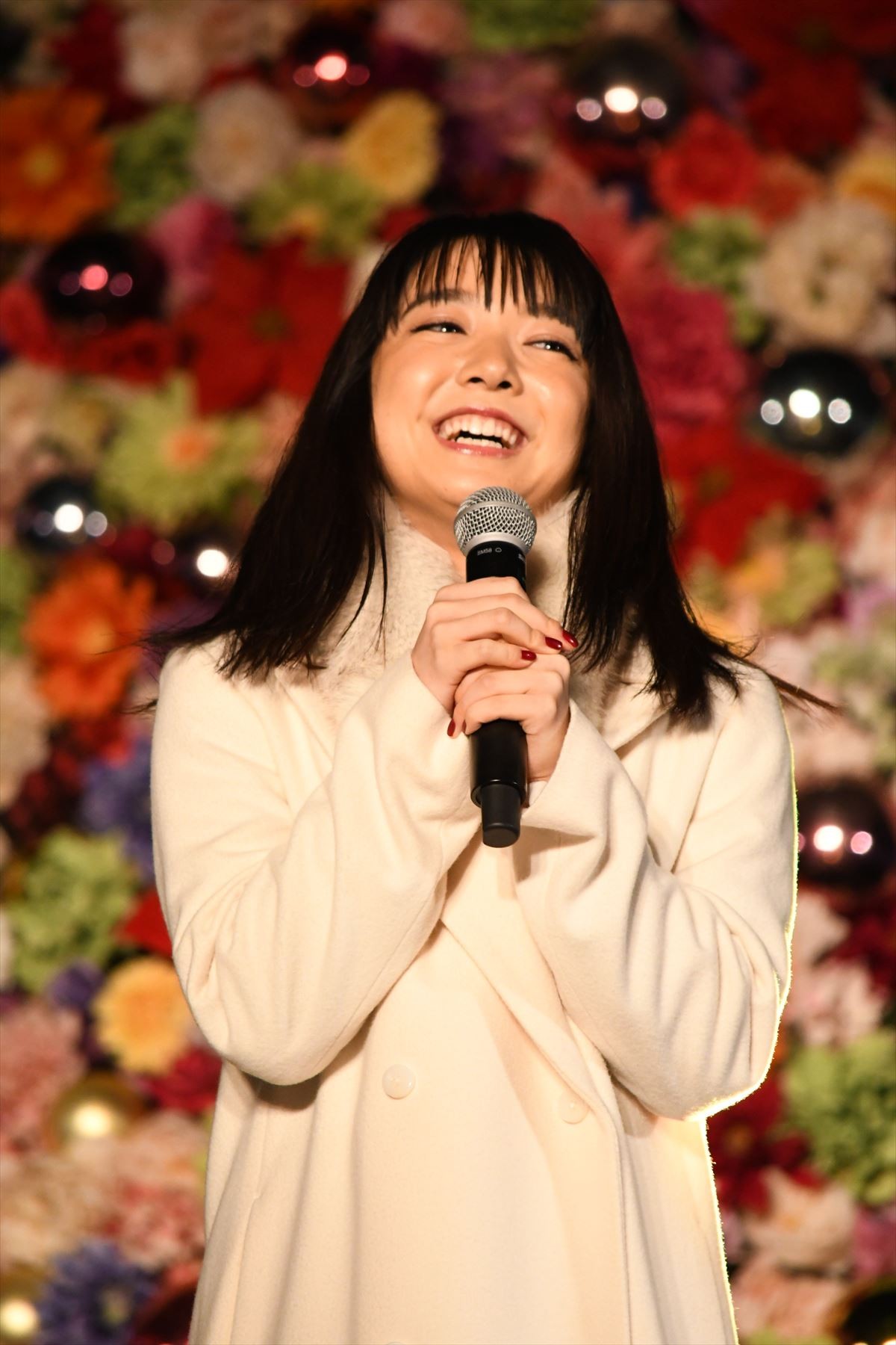 上白石萌音、ワイルドファッションで登場 『アリータ』で洋画吹き替え初挑戦