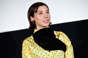 映画『生きてるだけで、愛。』公開記念舞台挨拶に出席した仲里依紗