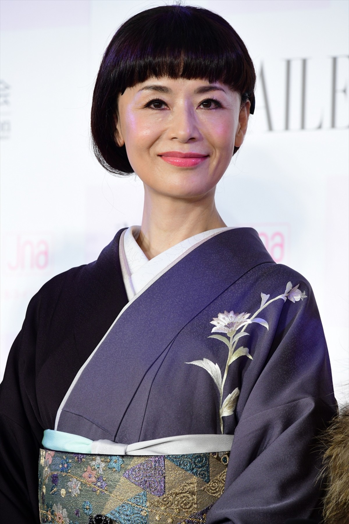 平祐奈、10代最後の日のネイルは“羽”「20代に羽ばたけるように」