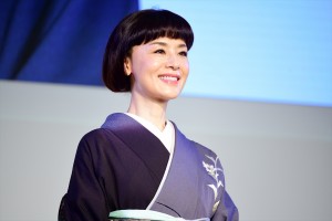 「ネイルクイーン 2018 授賞式」に出席した大地真央