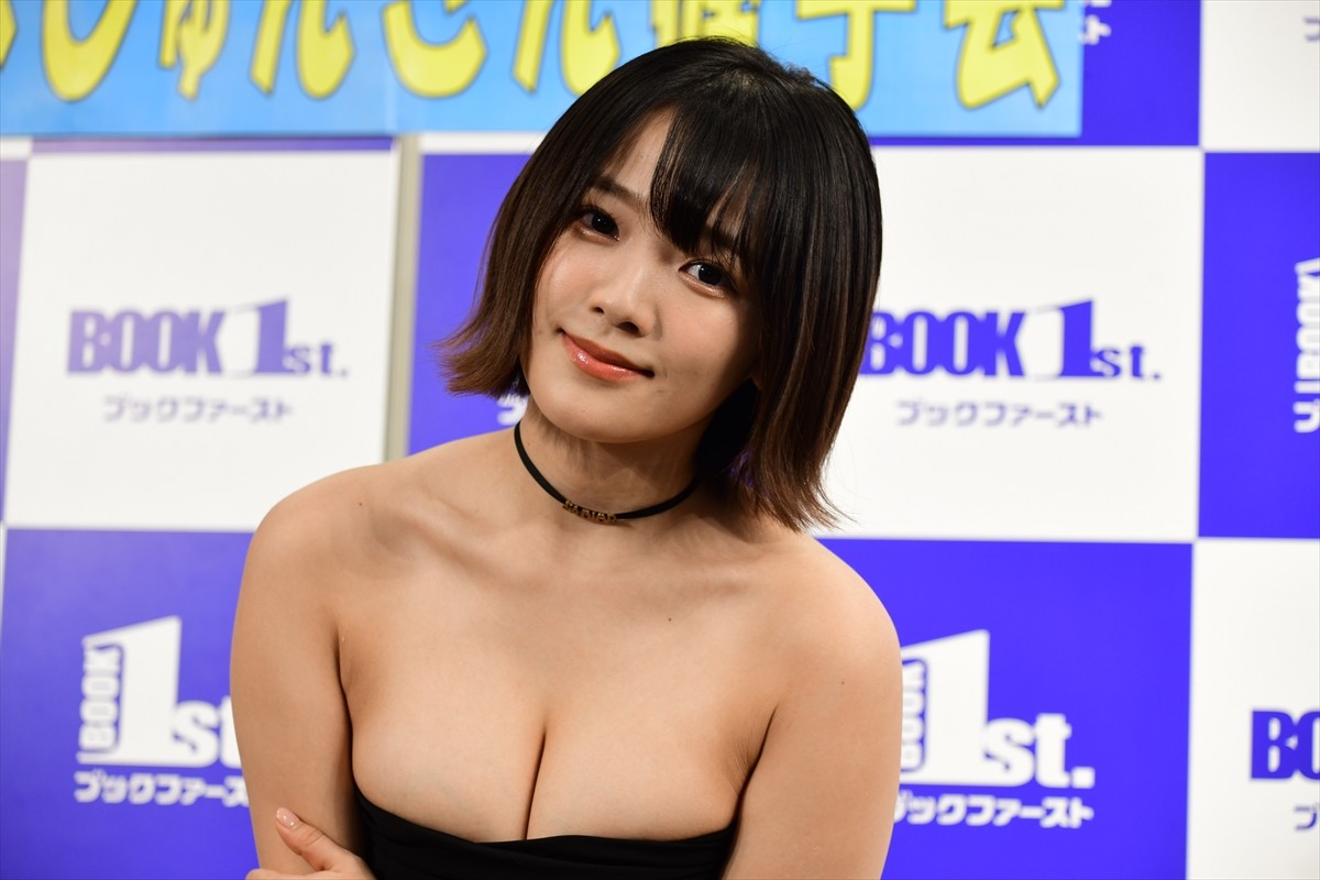 天木じゅん、濡れたシャツでの撮影に「ポロリというか、ずっと見えてる」