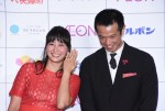 （左から）「いい夫婦 パートナー・オブ・ザ・イヤー 2018」記者発表会に登場した藤本美貴、庄司智春