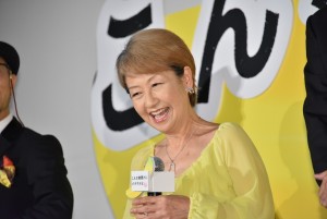 映画『こんな夜更けにバナナかよ 愛しき実話』完成披露試写会に登壇した綾戸智恵