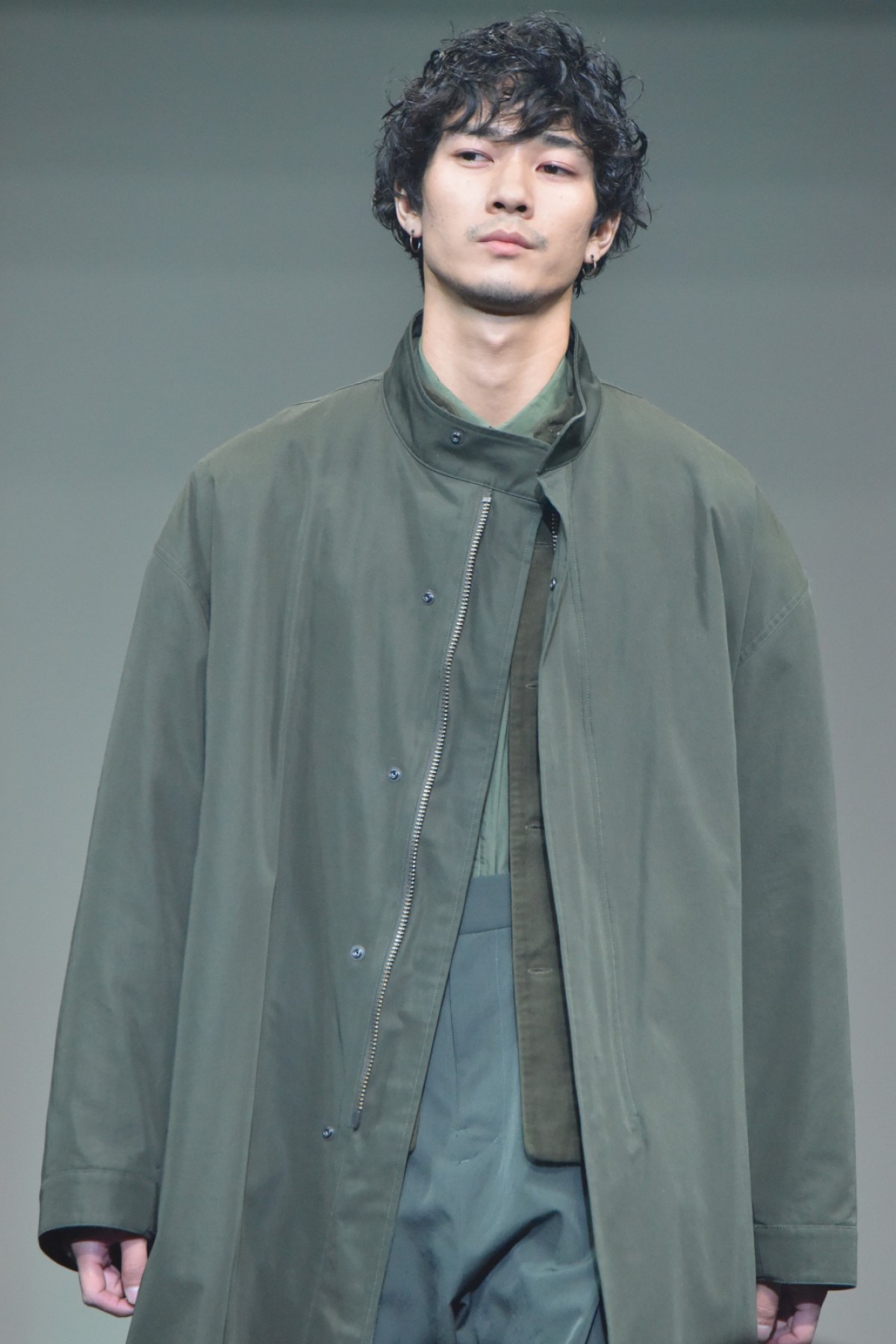 成田凌、『コード・ブルー』仲間の馬場ふみかと“ヒゲ談義”