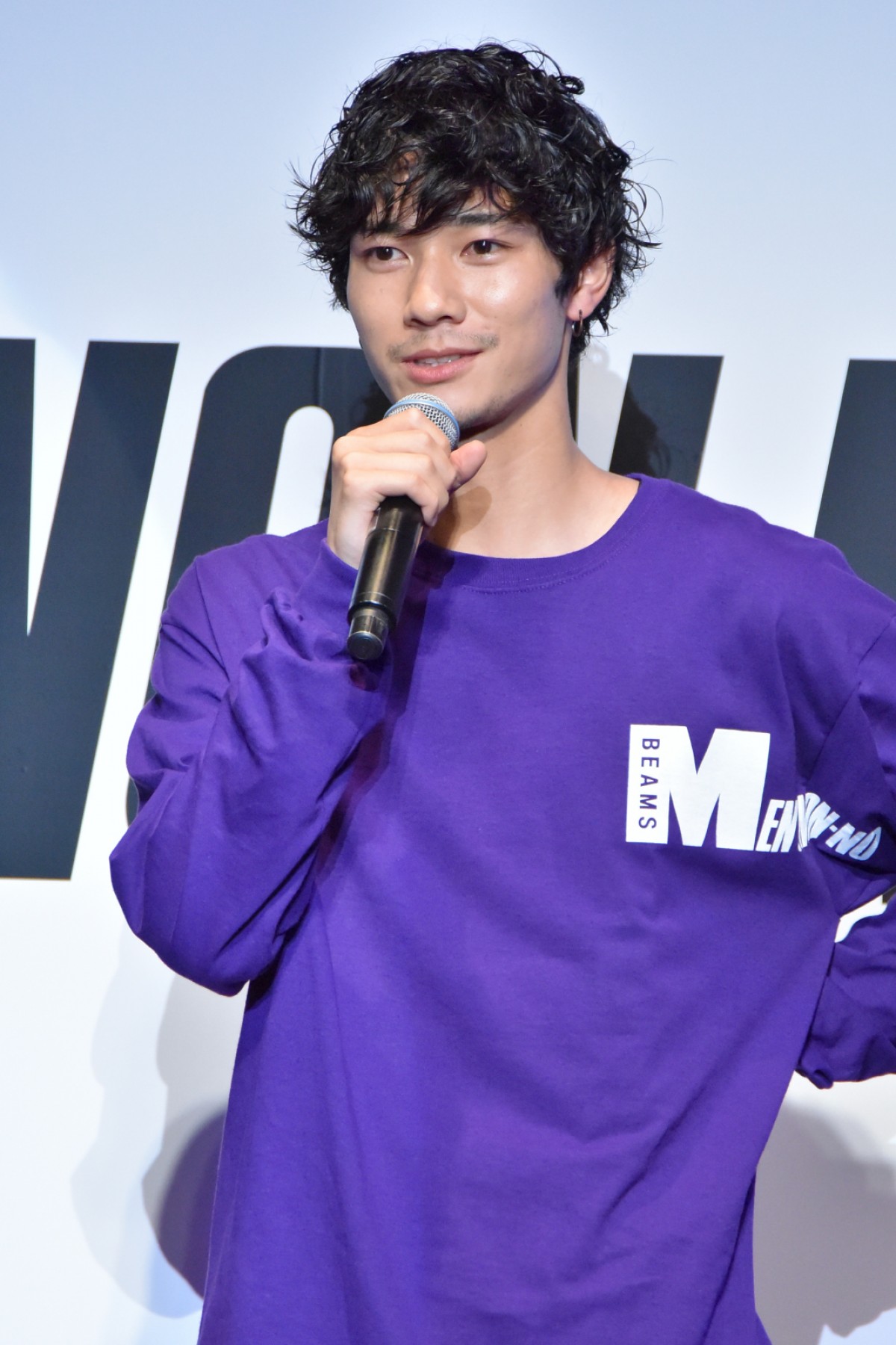 成田凌、『コード・ブルー』仲間の馬場ふみかと“ヒゲ談義”