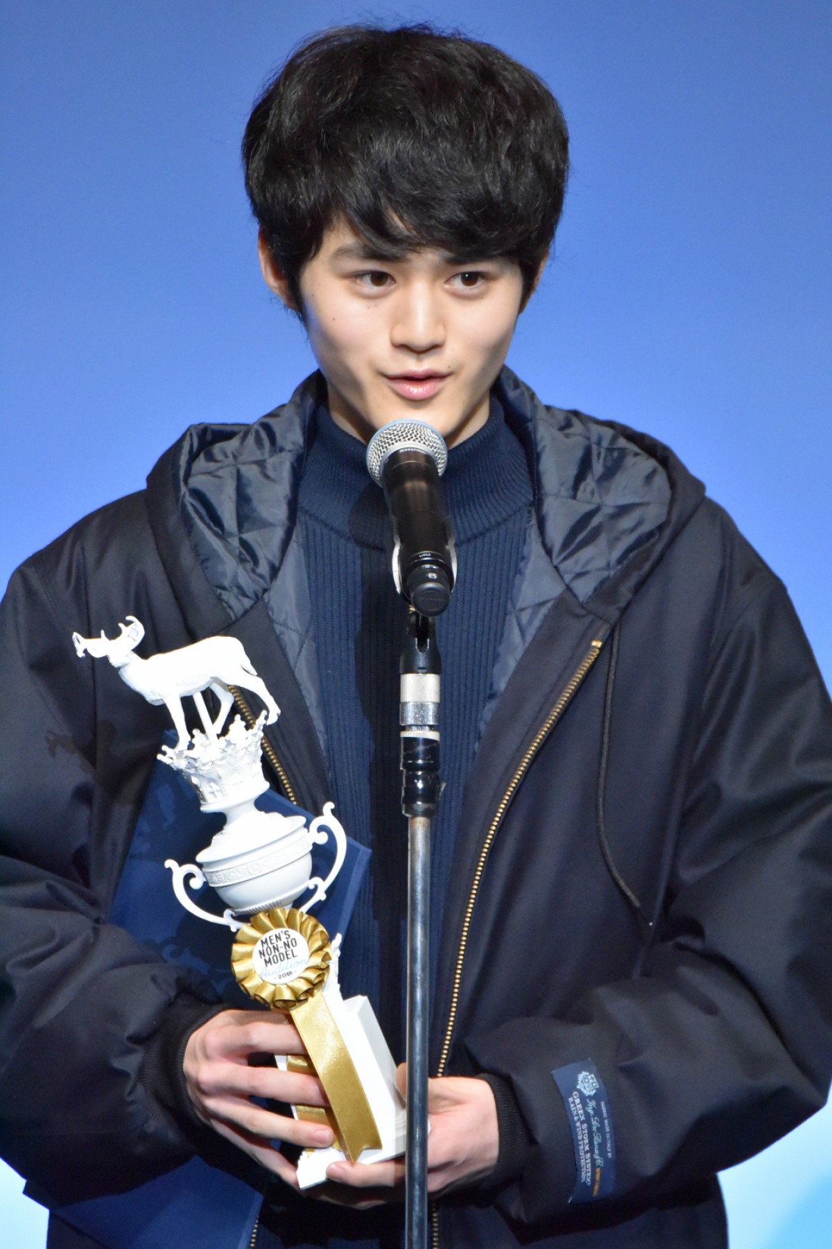 成田凌、『コード・ブルー』仲間の馬場ふみかと“ヒゲ談義”