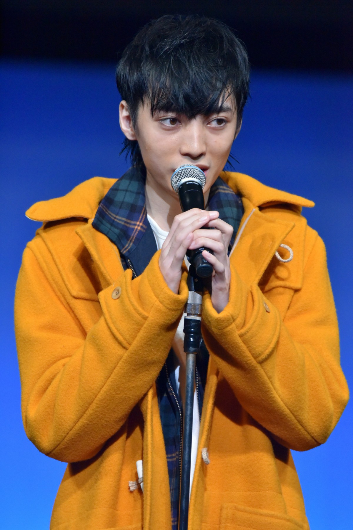 成田凌、『コード・ブルー』仲間の馬場ふみかと“ヒゲ談義”