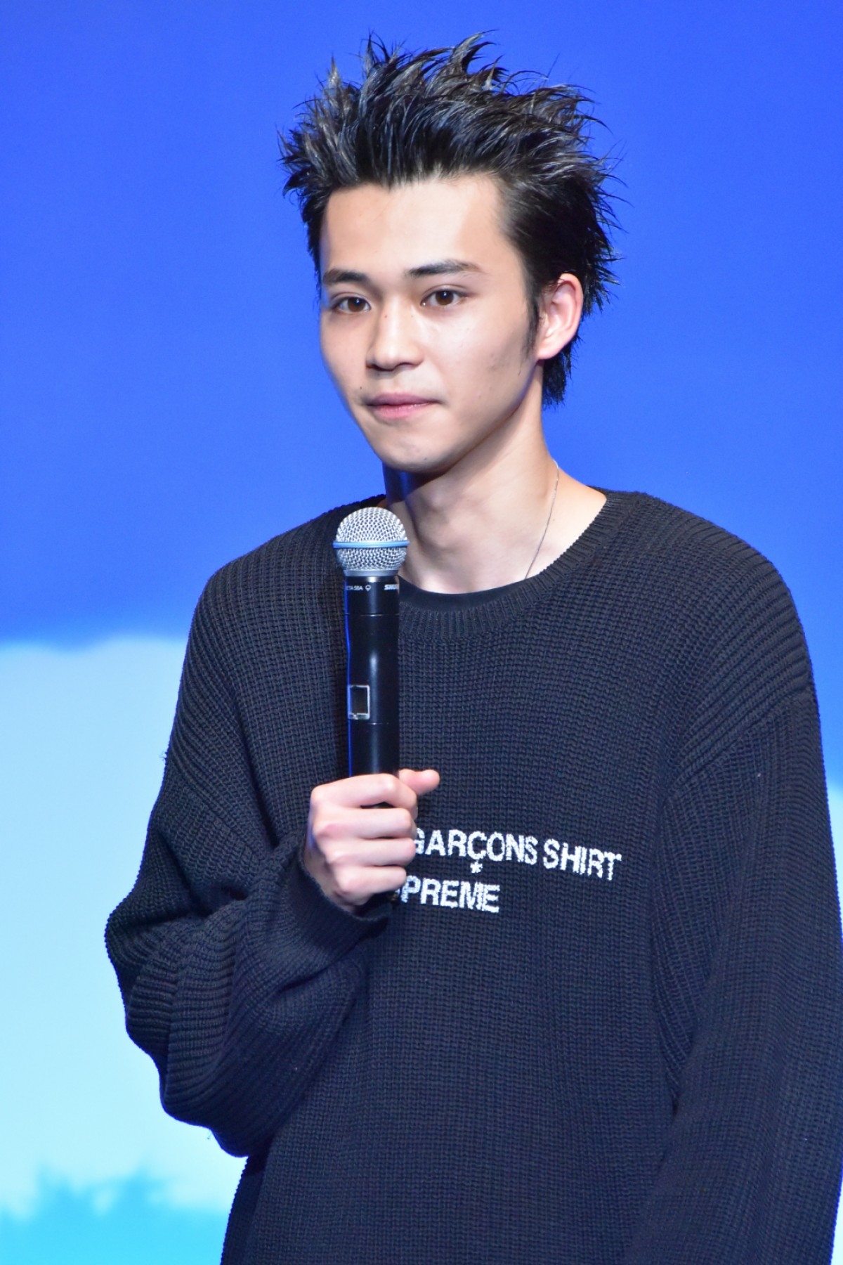 成田凌、『コード・ブルー』仲間の馬場ふみかと“ヒゲ談義”