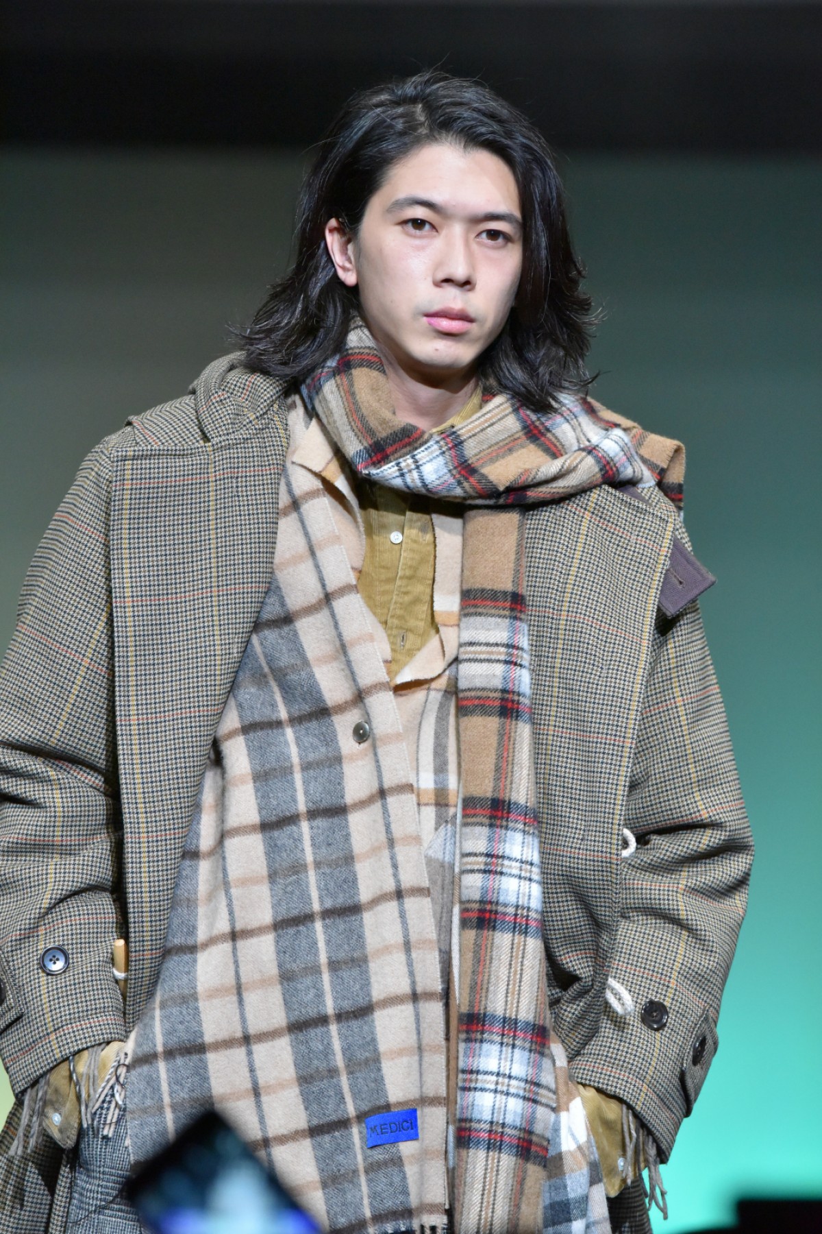 成田凌、『コード・ブルー』仲間の馬場ふみかと“ヒゲ談義”