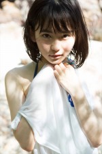 『山田杏奈ファースト写真集（仮）』先行カット