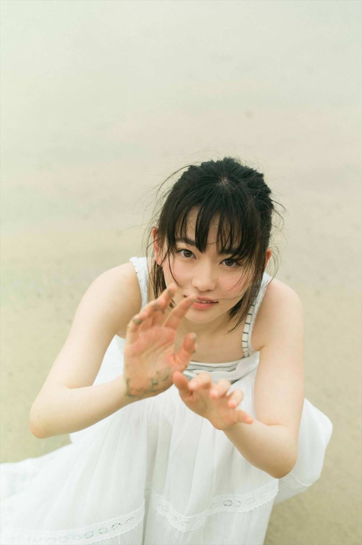 山田杏奈、ファースト写真集で初めての水着撮影にトライ