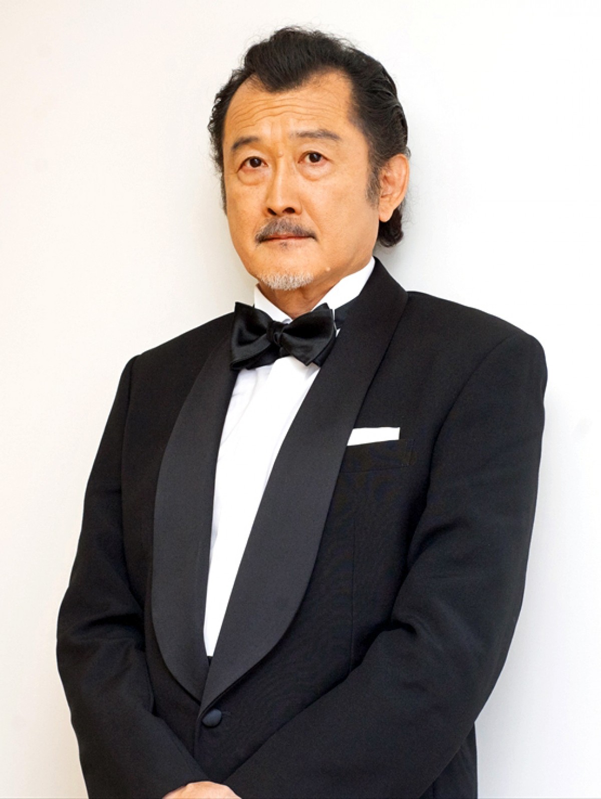 吉田鋼太郎、“報われぬ恋”に苦しんだ2018年に「大変だった」