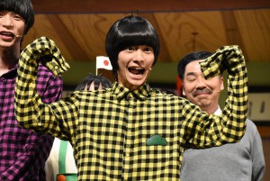 喜劇『おそ松さん』東京公演・囲み取材に出席した小澤廉（十四松）