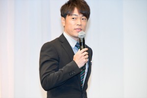 「M‐1グランプリ2018」決勝進出者発表会見に司会で登場した陣内智則