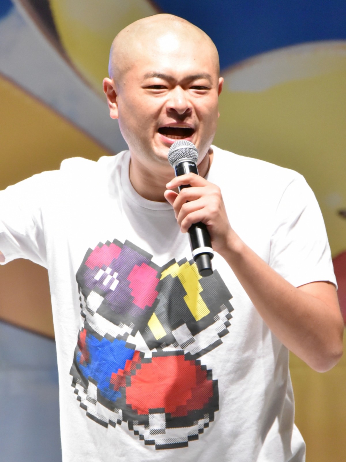 あばれる君、新作「ポケモン」ゲームに夢中　子供たち前に「終電まで！」