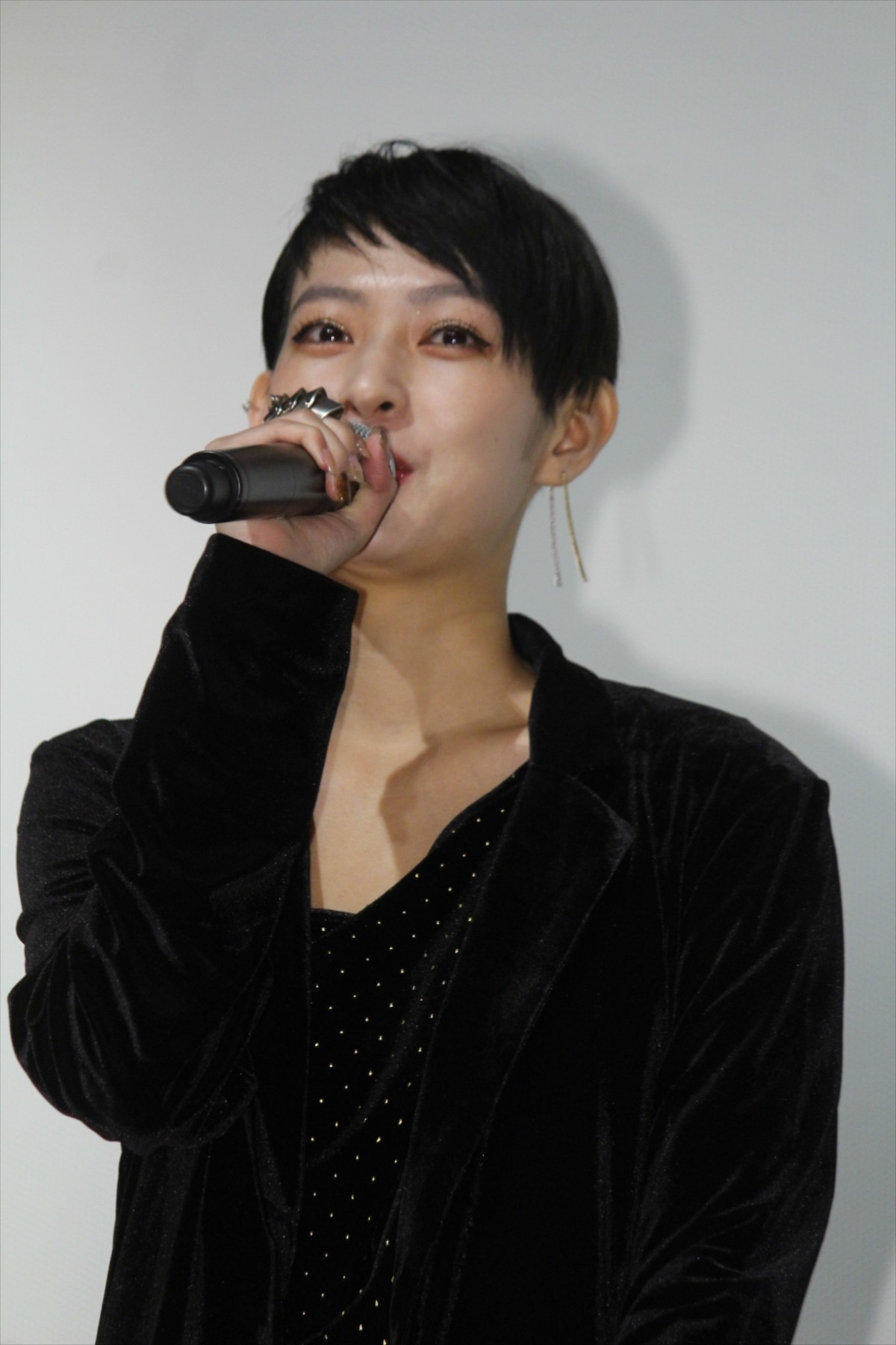 リリー、初共演の村上虹郎を絶賛「親のいいところだけもらったな」