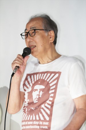 『鈴木家の嘘』公開記念舞台挨拶に登壇した岸部一徳