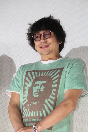 『鈴木家の嘘』公開記念舞台挨拶に登壇した大森南朋