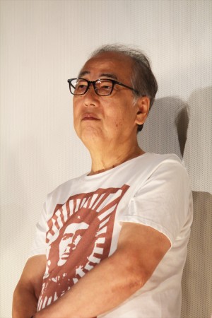 『鈴木家の嘘』公開記念舞台挨拶に登壇した岸部一徳
