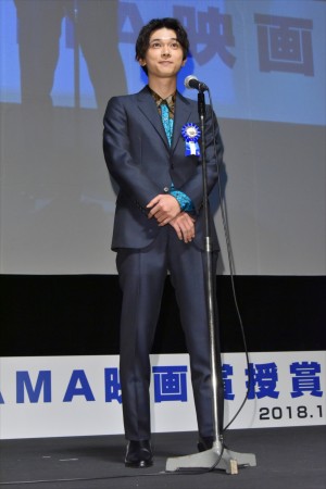 「第10回TAMA映画賞」授賞式に登場した吉沢亮