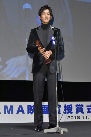「第10回TAMA映画賞」授賞式に登場した松坂桃李