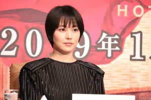 『マスカレード・ホテル』完成報告会に登場した長澤まさみ