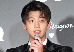 「GQ MEN OF THE YEAR 2018」授賞式・記者発表会に登場した竹内涼真