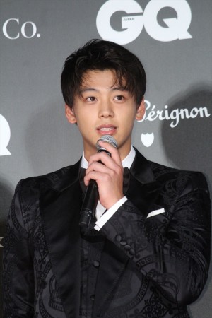 「GQ MEN OF THE YEAR 2018」授賞式・記者発表会に登場した竹内涼真