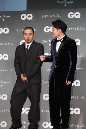 （左から）「GQ MEN OF THE YEAR 2018」授賞式・記者発表会に登場した大悟（千鳥）、ノブ（千鳥）