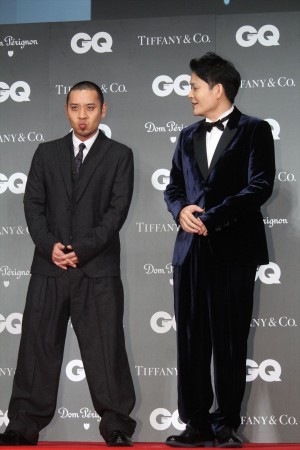 （左から）「GQ MEN OF THE YEAR 2018」授賞式・記者発表会に登場した大悟（千鳥）、ノブ（千鳥）
