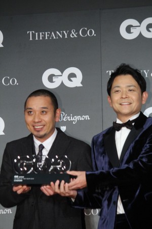 （左から）「GQ MEN OF THE YEAR 2018」授賞式・記者発表会に登場した大悟（千鳥）、ノブ（千鳥）
