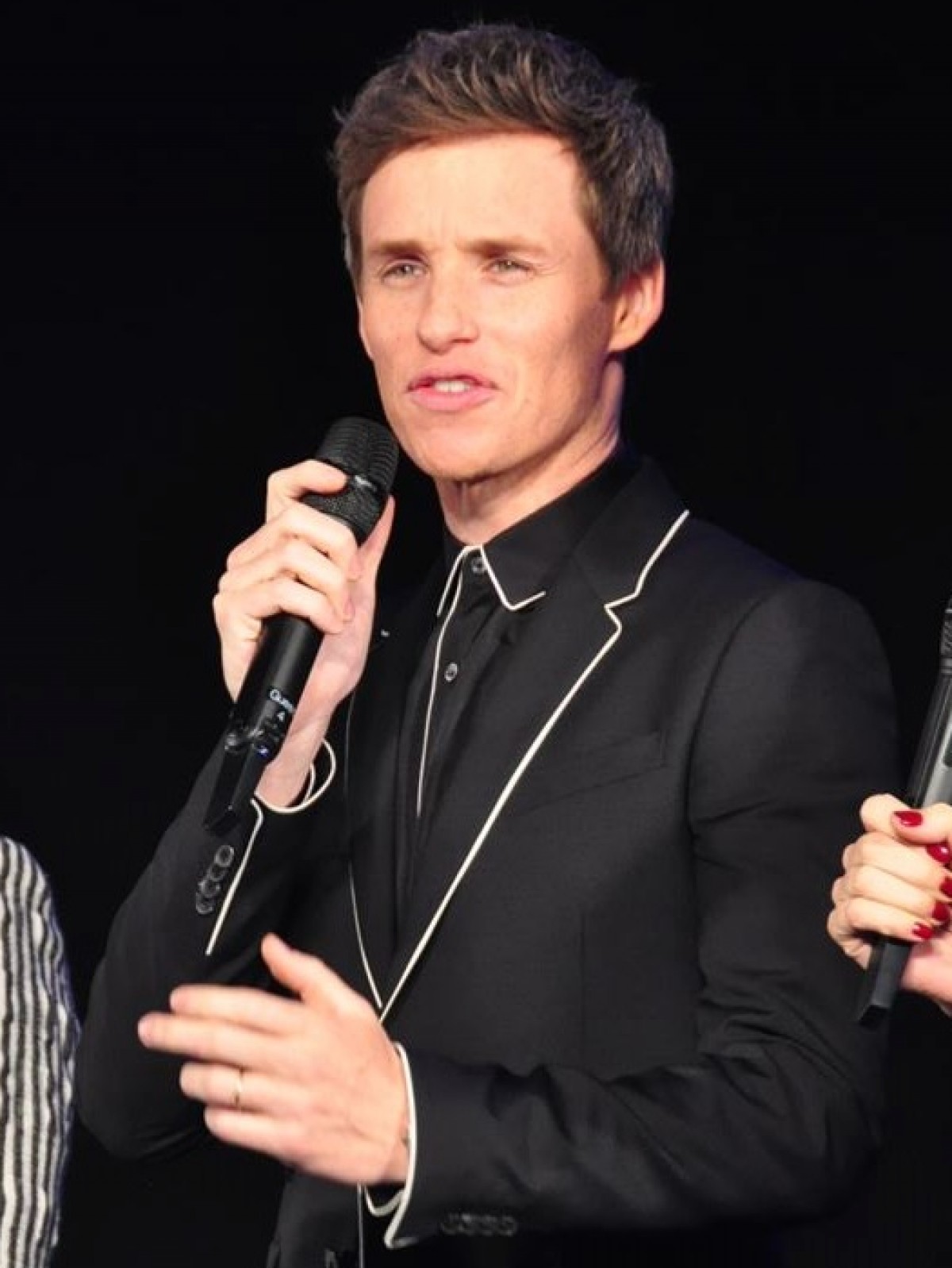 エディ・レッドメイン、気になるニュートの恋の行方は「複雑なんだ」