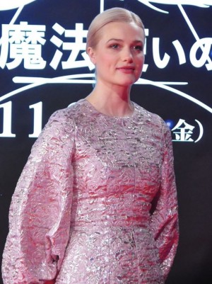 映画『ファンタスティック・ビーストと黒い魔法使いの誕生』ワールドツアーファイナルプレミアinJAPAN レッドカーペットイベントに登場したアリソン・スドル