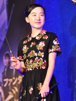 映画『ファンタスティック・ビーストと黒い魔法使いの誕生』ワールドツアーファイナルプレミアinJAPAN レッドカーペットイベントに登場した芦田愛菜