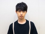 上村海成、舞台『命売ります』インタビューフォト