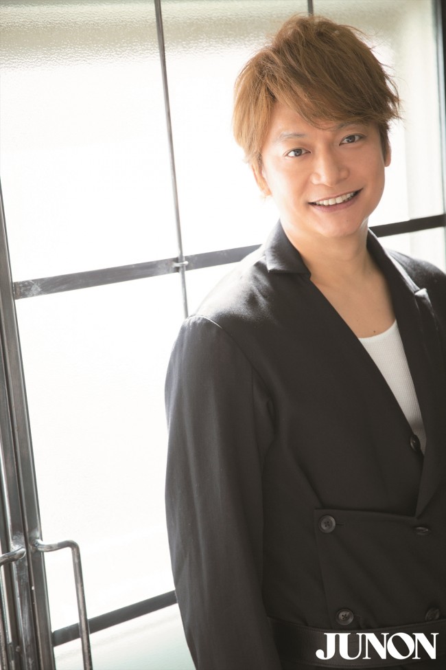 「JUNON」1月号(主婦と生活社)に登場した香取慎吾
