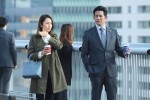 （左から）『SUITS／スーツ』に出演する矢田亜希子、織田裕二