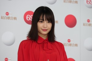 『第69回NHK紅白歌合戦』司会者取材会に登壇した広瀬すず