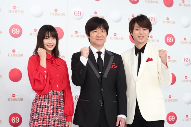 （左から）広瀬すず、内村光良、櫻井翔 『第69回NHK紅白歌合戦』司会者取材会にて 　クランクイン！