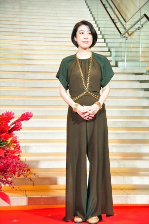 VOGUE JAPAN WOMEN OF THE YEAR 2018 授賞式・記者会見に登場した野木亜紀子