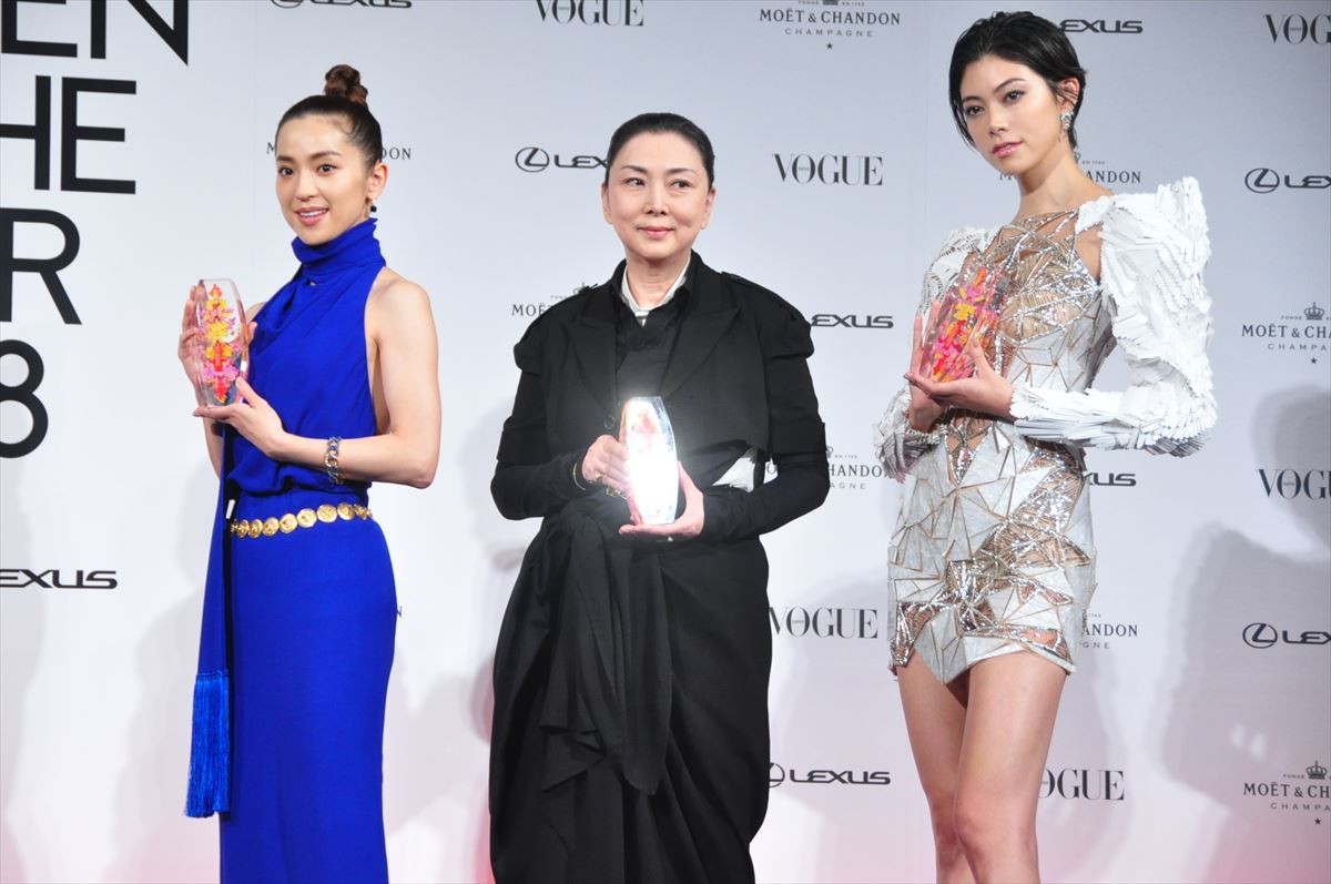中村アン、21歳のときインターン面接を受けた「VOGUE」に表彰され感無量