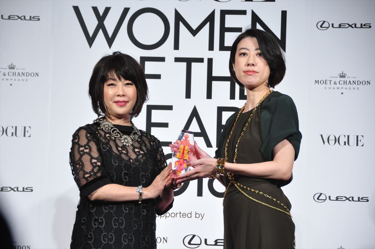中村アン、21歳のときインターン面接を受けた「VOGUE」に表彰され感無量